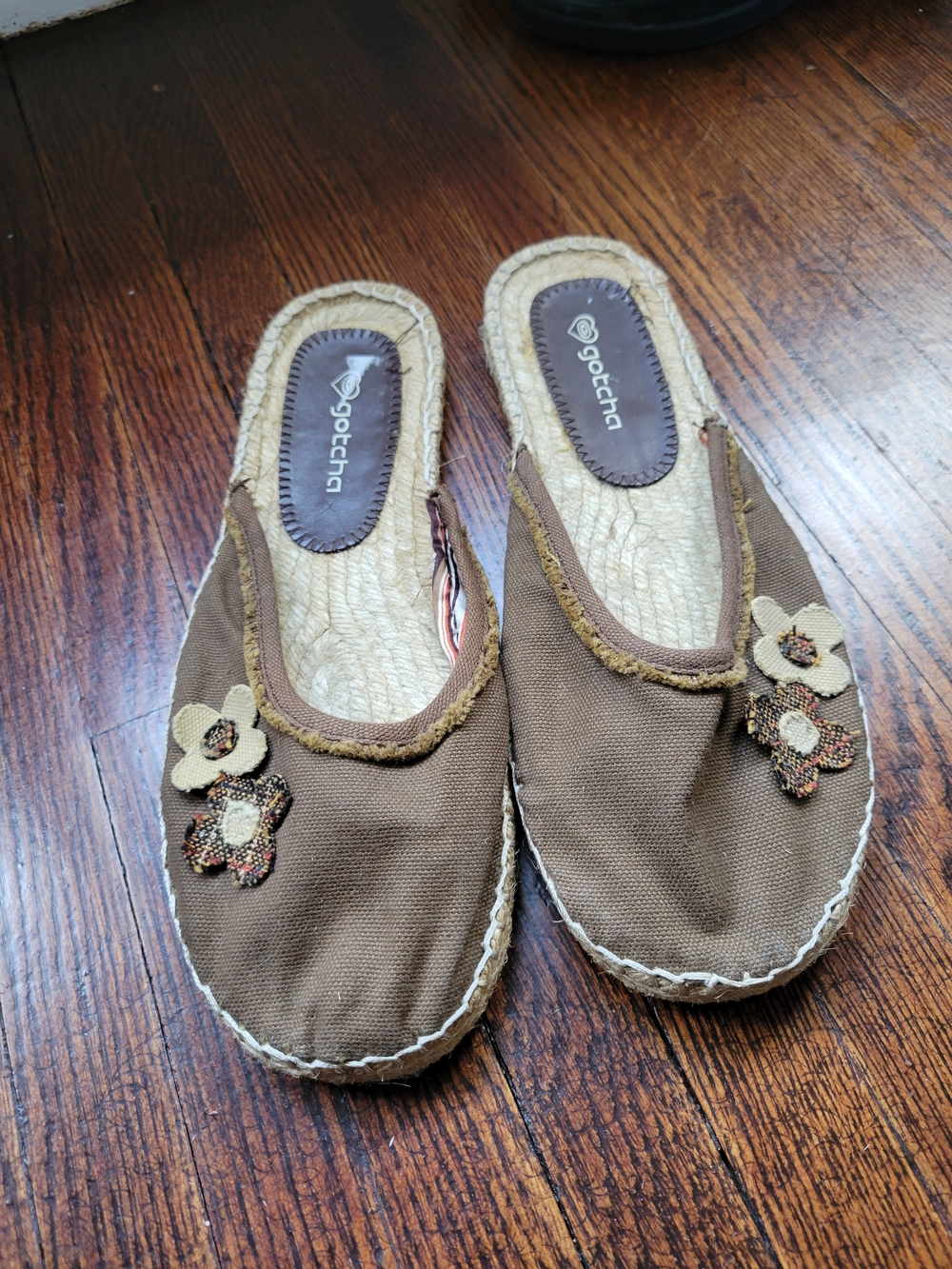 Gotcha Size 9 Espadrilles Ballet Flat Floral Canvas Raw Edge Boho Shoes